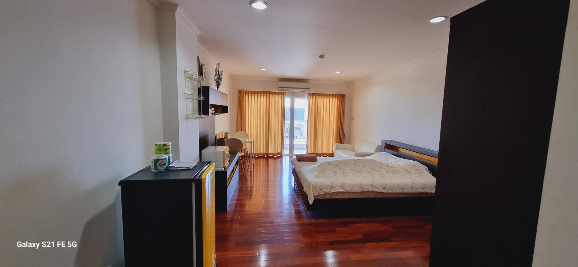 Hua Hin Baanklang Condo By Petch Exterior photo